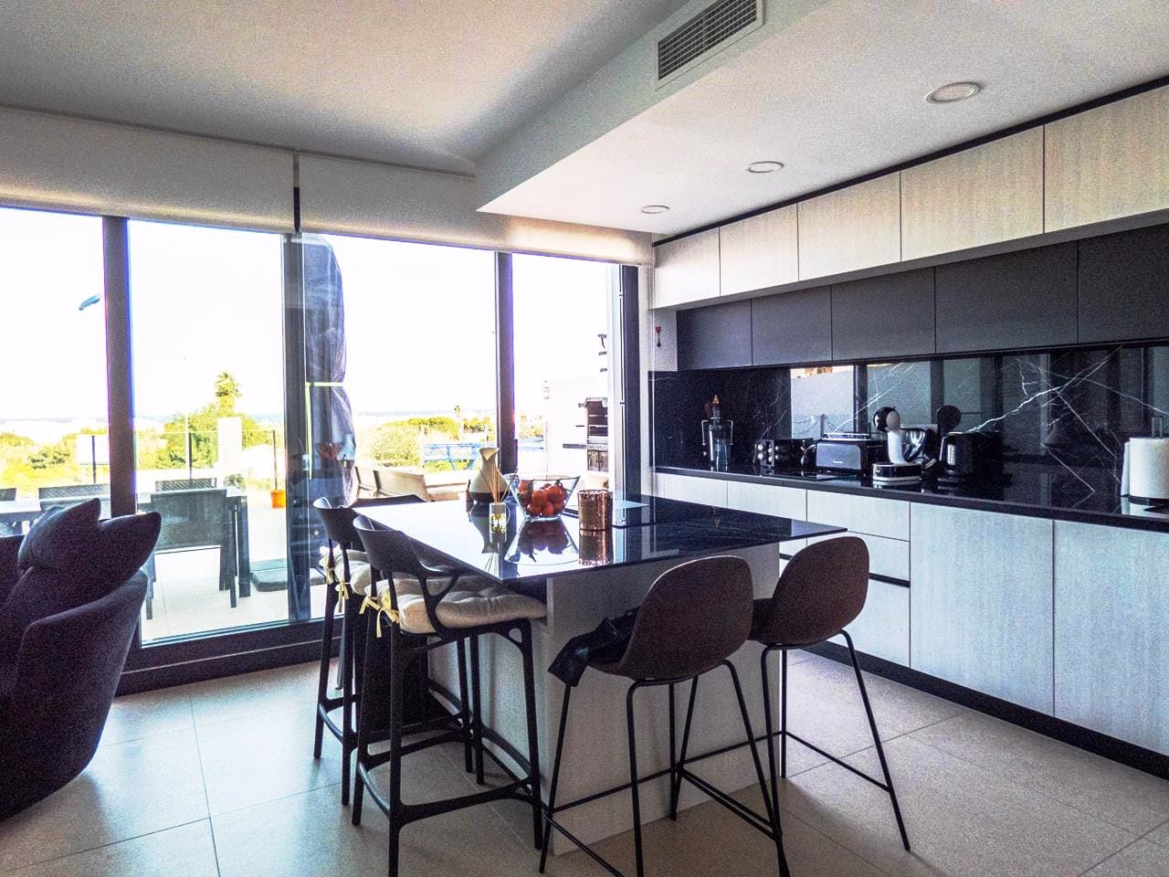 WW410677-3 Bedrooms Ground Floor Duplex Apartment with comm. Pool, Garage & Sea Views-Guardamar | White Villas in Spain 3 Bedrooms Ground Floor Duplex Apartment with comm. Pool Garage Sea Views09