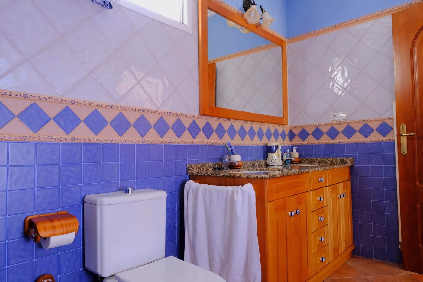 WW410670-5 Bedrooms Country Villa with above ground Pool, BBQ/Kitchen, Garage and 8500m2 of Lemon grove-Orihuela | White Villas in Spain 5 Bedrooms Country Villa with Pool Garage BBQ Kitchen Lemon Trees11