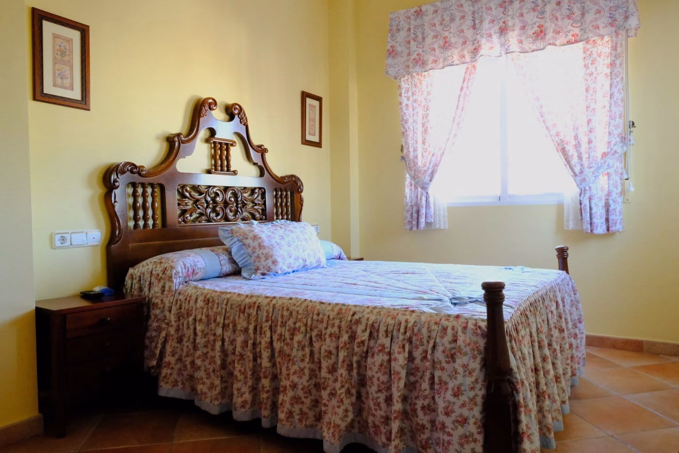 WW410670-5 Bedrooms Country Villa with above ground Pool, BBQ/Kitchen, Garage and 8500m2 of Lemon grove-Orihuela | White Villas in Spain 5 Bedrooms Country Villa with Pool Garage BBQ Kitchen Lemon Trees23
