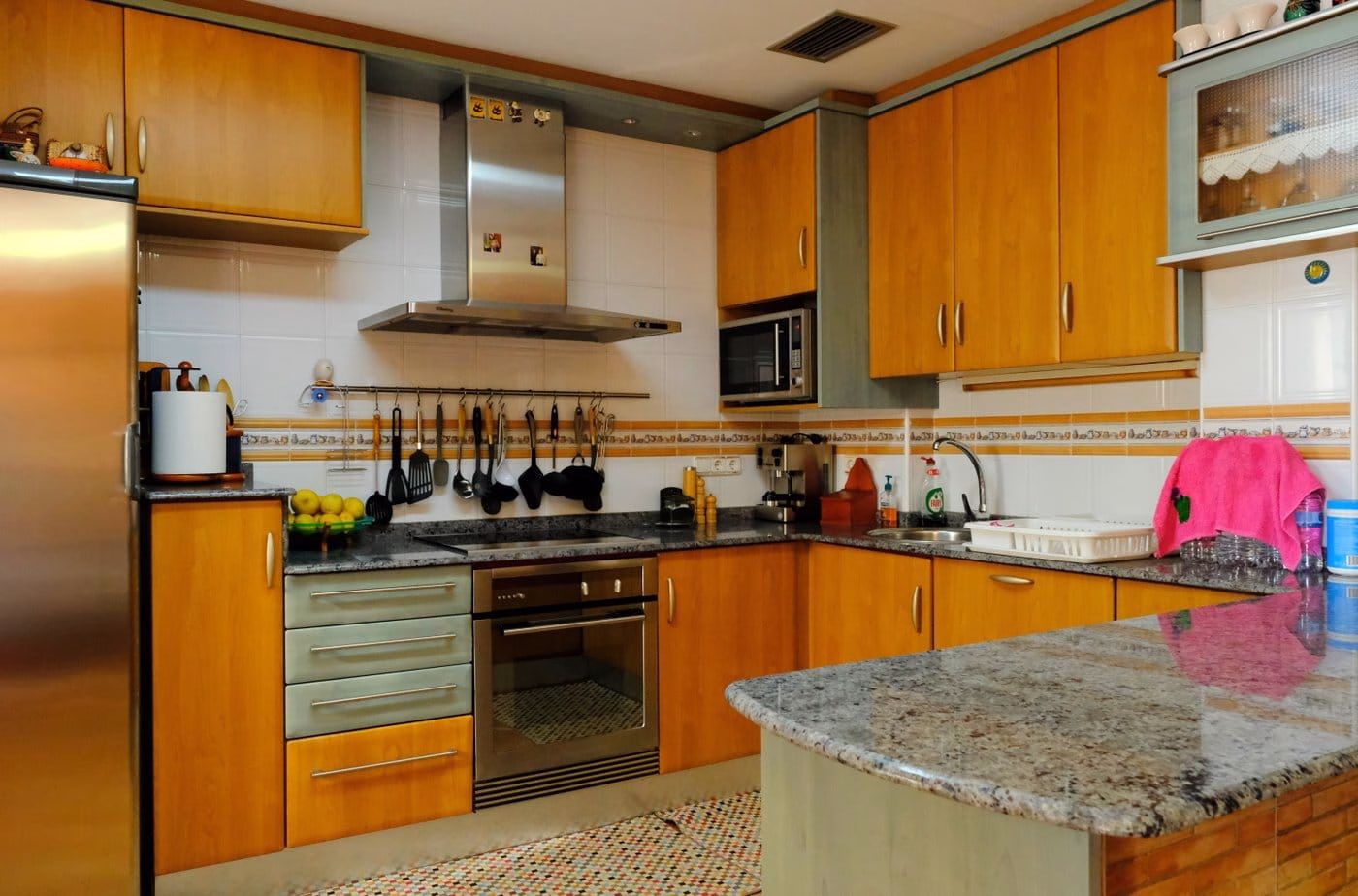 WW410670-5 Bedrooms Country Villa with above ground Pool, BBQ/Kitchen, Garage and 8500m2 of Lemon grove-Orihuela | White Villas in Spain 5 Bedrooms Country Villa with Pool Garage BBQ Kitchen Lemon Trees28