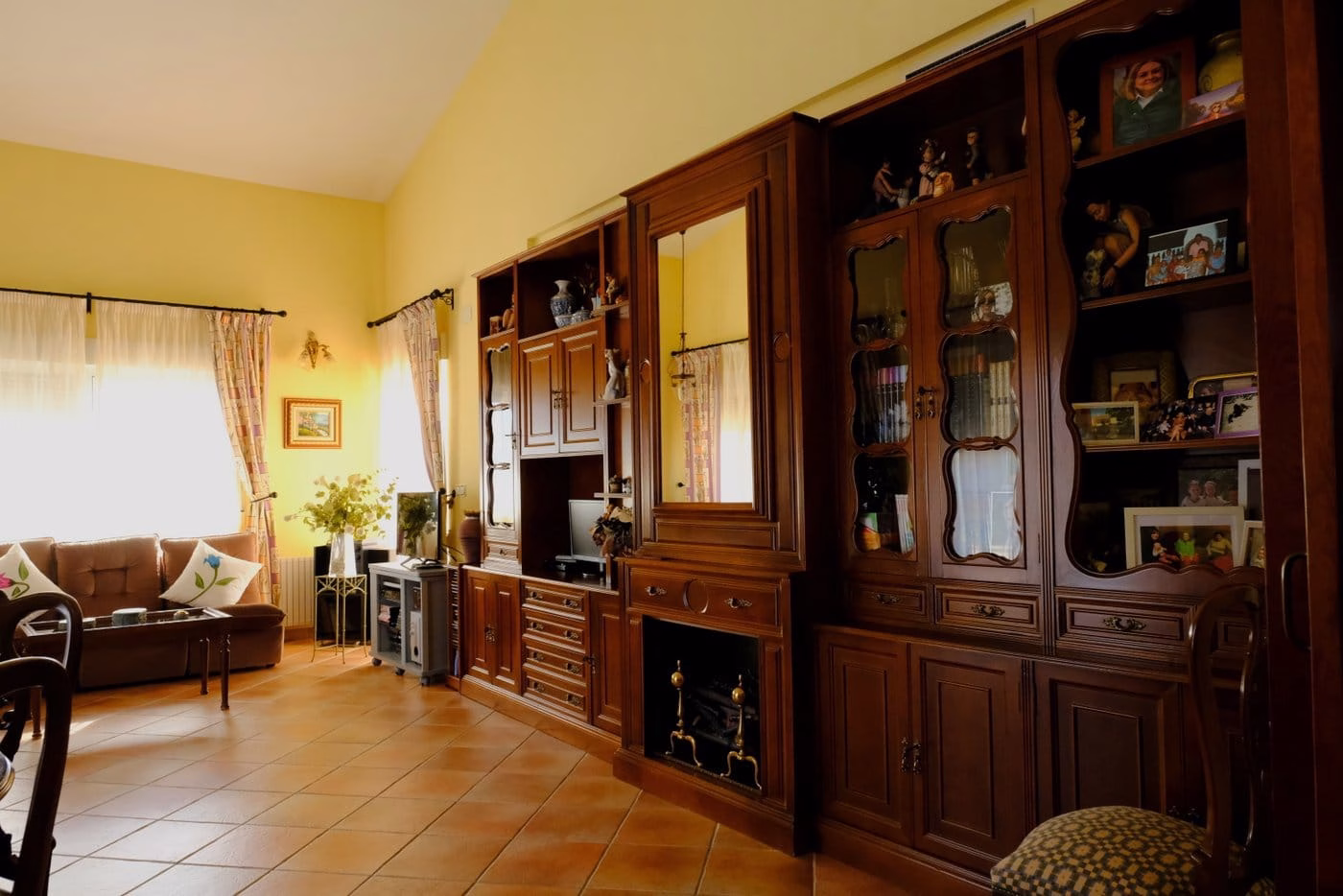 WW410670-5 Bedrooms Country Villa with above ground Pool, BBQ/Kitchen, Garage and 8500m2 of Lemon grove-Orihuela | White Villas in Spain 5 Bedrooms Country Villa with Pool Garage BBQ Kitchen Lemon Trees36