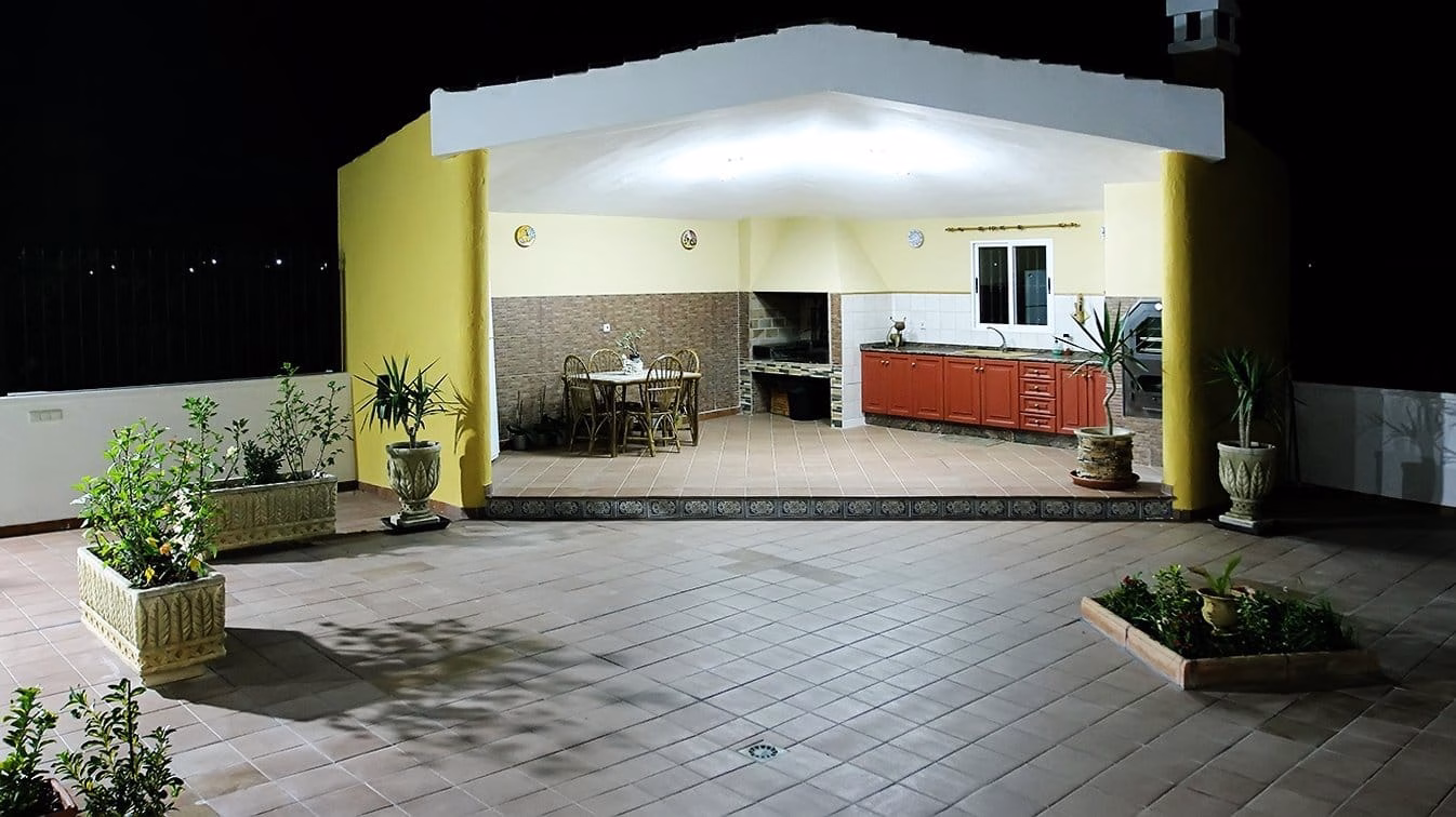 WW410670-5 Bedrooms Country Villa with above ground Pool, BBQ/Kitchen, Garage and 8500m2 of Lemon grove-Orihuela | White Villas in Spain 5 Bedrooms Country Villa with Pool Garage BBQ Kitchen Lemon Trees42