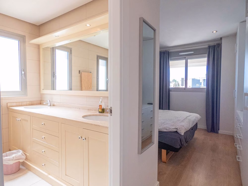 WW510147_4 Bedrooms Modern Apartment with comm. Pool, Indoor Pool, Gym and 2 Parkings_Los-Dolses_Orihuela-Costa | White Villas in Spain WhiteVillasInSpain 20 39