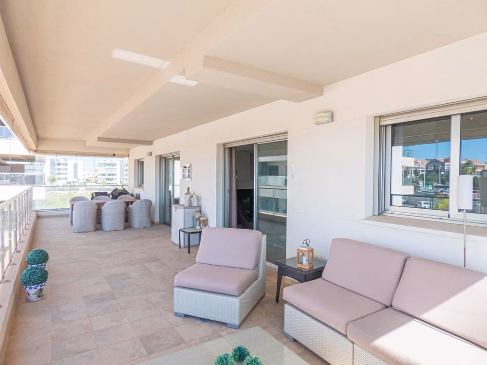 WW510147_4 Bedrooms Modern Apartment with comm. Pool, Indoor Pool, Gym and 2 Parkings_Los-Dolses_Orihuela-Costa | White Villas in Spain WhiteVillasInSpain02 8