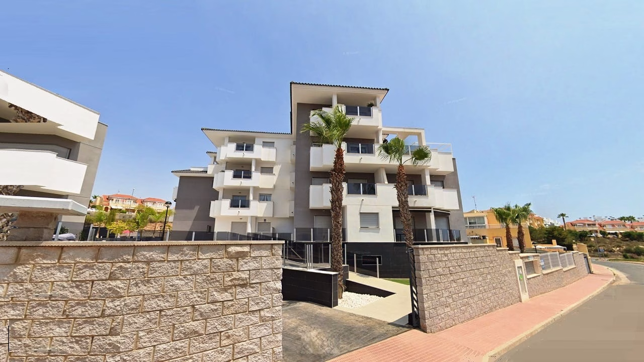 WV2460_2 Bedrooms, 1 Bathroom West Facing Apartment with comm. Pool, Parking & Playpark_Las Filipinas_VILLAMARTIN | White Villas in Spain WhiteVillasInSpain01