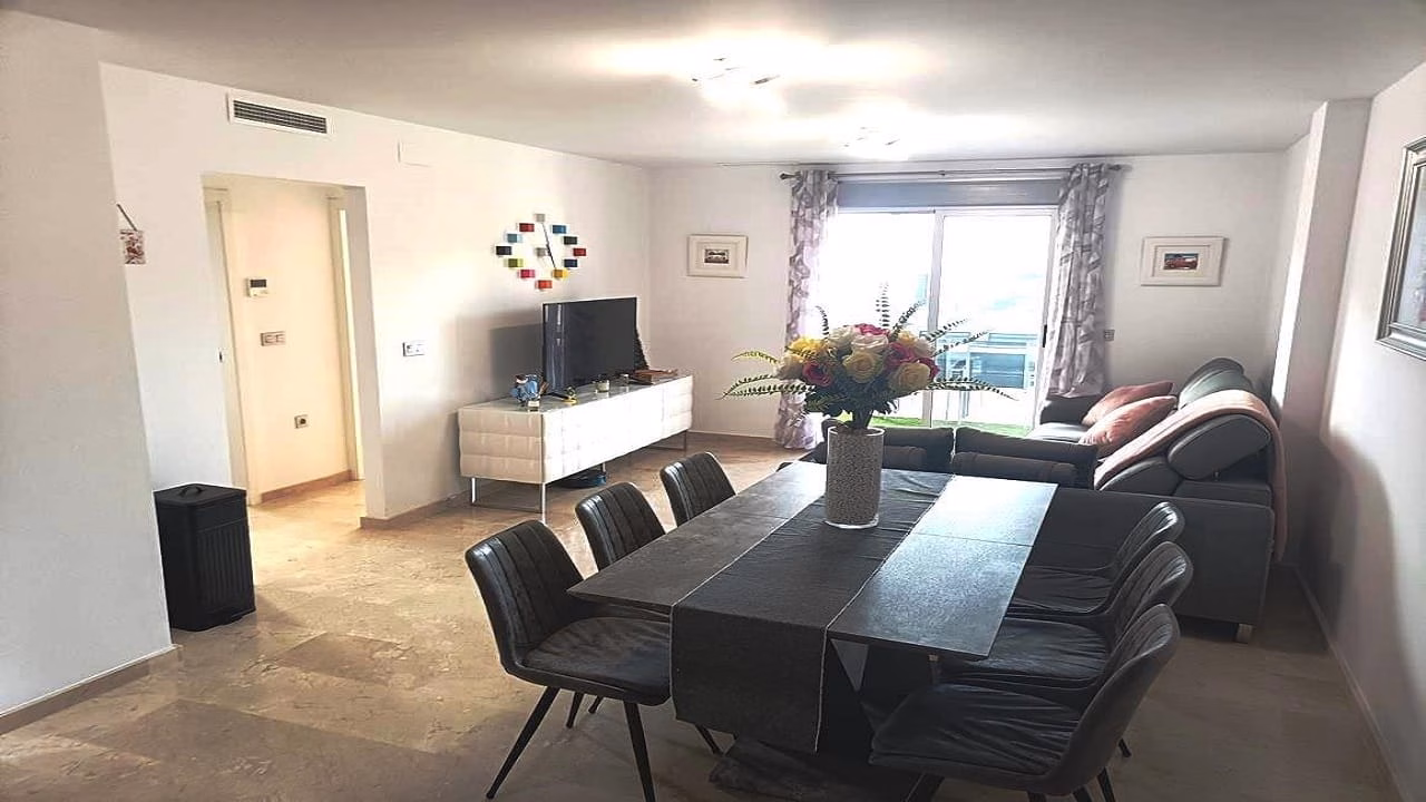 WV2460_2 Bedrooms, 1 Bathroom West Facing Apartment with comm. Pool, Parking & Playpark_Las Filipinas_VILLAMARTIN | White Villas in Spain WhiteVillasInSpain06