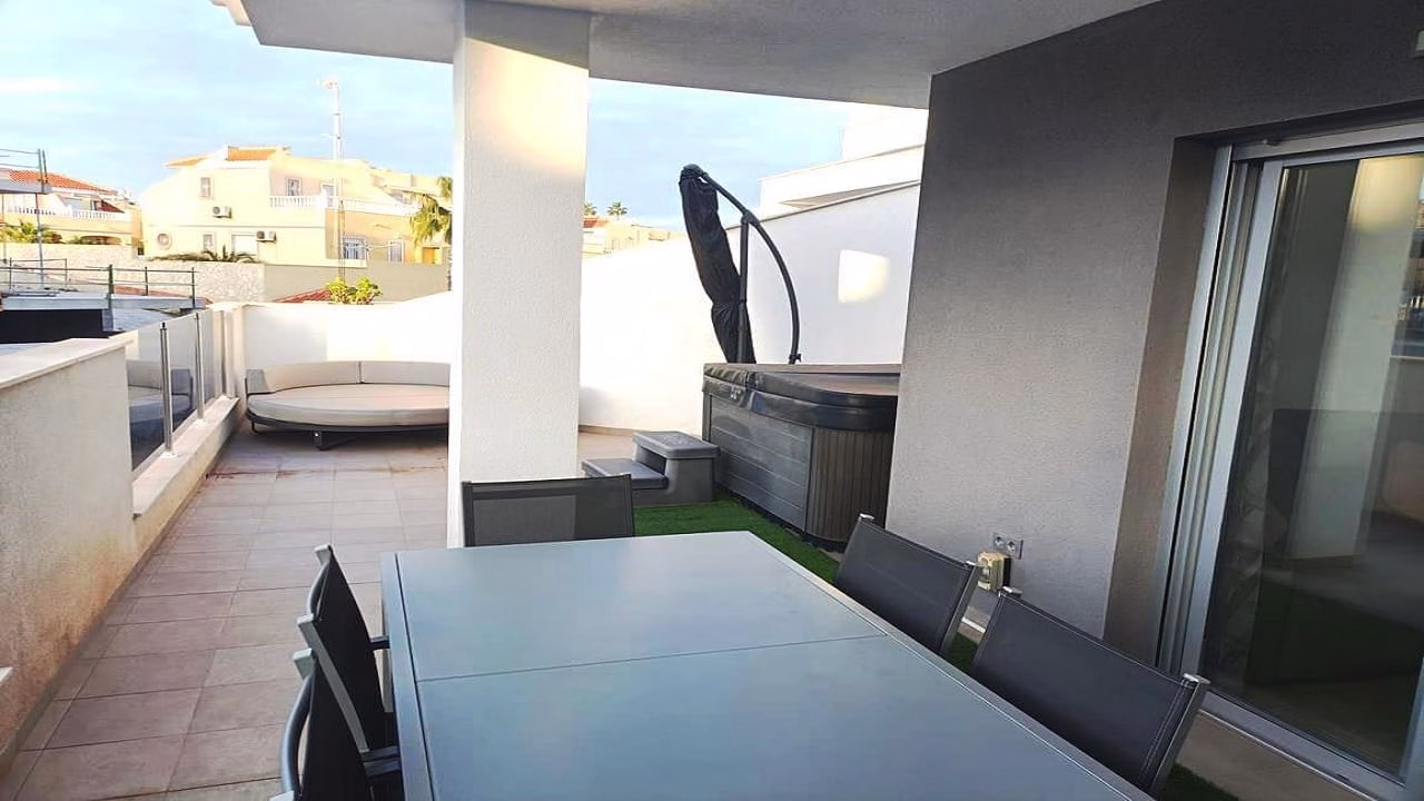 WV2460_2 Bedrooms, 1 Bathroom West Facing Apartment with comm. Pool, Parking & Playpark_Las Filipinas_VILLAMARTIN | White Villas in Spain WhiteVillasInSpain07