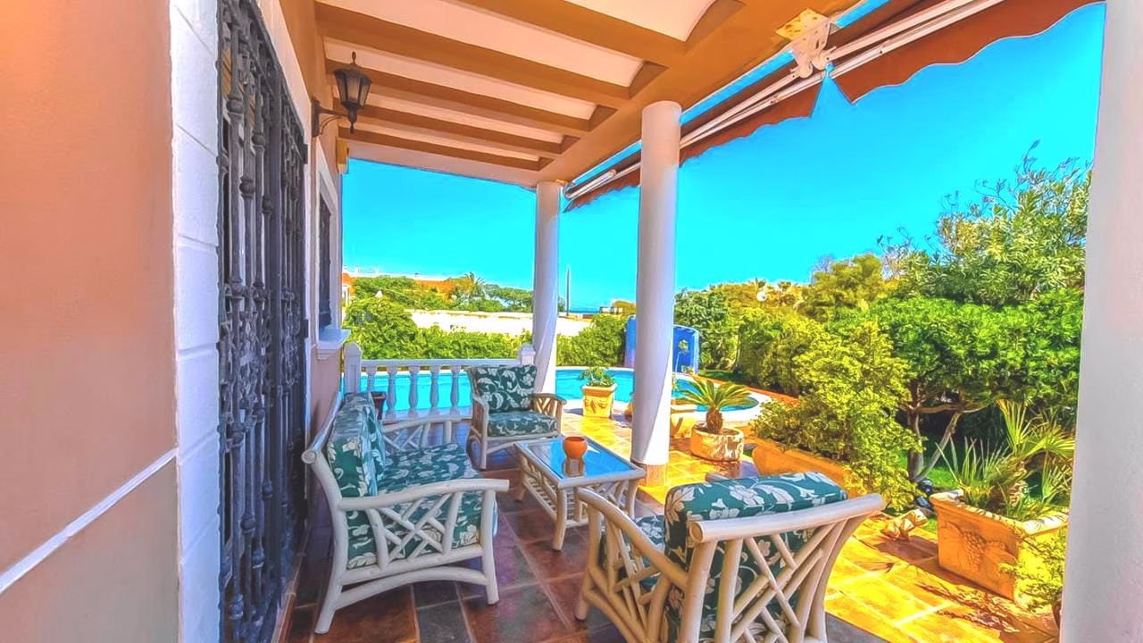 WP795_6 Bedrooms Detached Villa with Pool, BBQ, Garage, Under built, 50m to the Beach_LA MATA_TORREVIEJA | White Villas in Spain WhiteVillasInSpain11 14