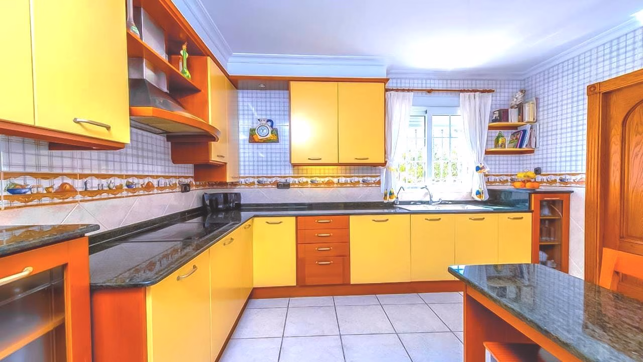 WP795_6 Bedrooms Detached Villa with Pool, BBQ, Garage, Under built, 50m to the Beach_LA MATA_TORREVIEJA | White Villas in Spain WhiteVillasInSpain22 11
