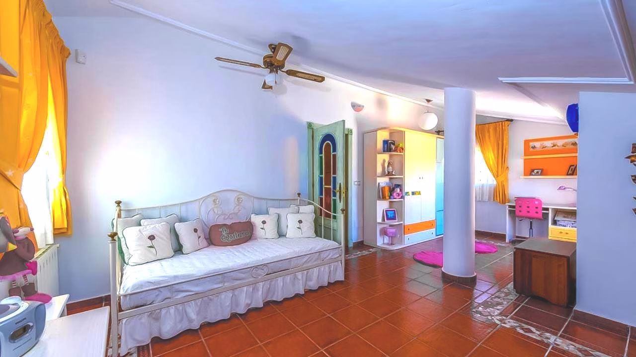 WP795_6 Bedrooms Detached Villa with Pool, BBQ, Garage, Under built, 50m to the Beach_LA MATA_TORREVIEJA | White Villas in Spain WhiteVillasInSpain34 5