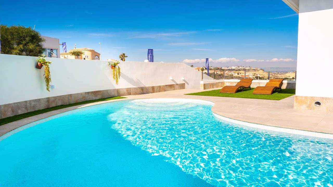 WV2472_5 Bedrooms New Build Villa with Pool, Parking, Under built, Solarium and Golf views_LA MARQUESA_Ciudad Quesada_Rojales | White Villas in Spain WhiteVillasInSpain08 4