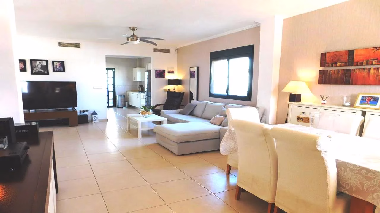 WT0029_4 Bedrooms Detached Villa with Pool, Parking and Solarium_CIUDAD QUESADA_ROJALES | White Villas in Spain WhiteVillasInSpain14 42