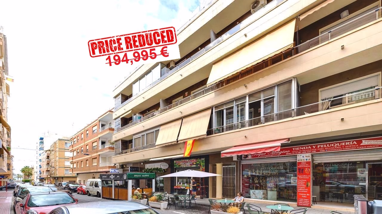 3 Bedrooms Town Centre Apartment on 3rd Floor with Lift Access and Parking_TORREVIEJA
