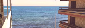 3 Bedrooms Beachfront Apartment on 1st Floor with Lift Access and Terrace_TORREVIEJA