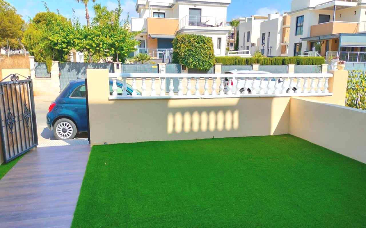 WV2510_2 Bedrooms Reformed Ground Floor Apartment with Front Terrace and 2 comm. Pools_LA ZENIA_ORIHUELA COSTA | White Villas in Spain WhiteVillasInSpain02 6