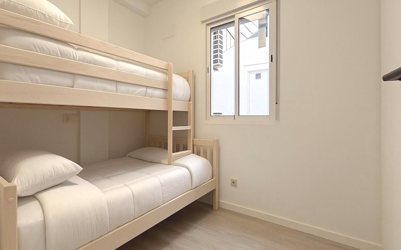 WV2510_2 Bedrooms Reformed Ground Floor Apartment with Front Terrace and 2 comm. Pools_LA ZENIA_ORIHUELA COSTA | White Villas in Spain WhiteVillasInSpain18 5