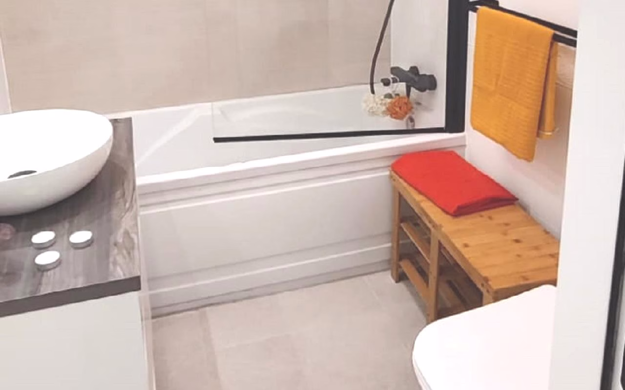 WV2510_2 Bedrooms Reformed Ground Floor Apartment with Front Terrace and 2 comm. Pools_LA ZENIA_ORIHUELA COSTA | White Villas in Spain WhiteVillasInSpain19 4