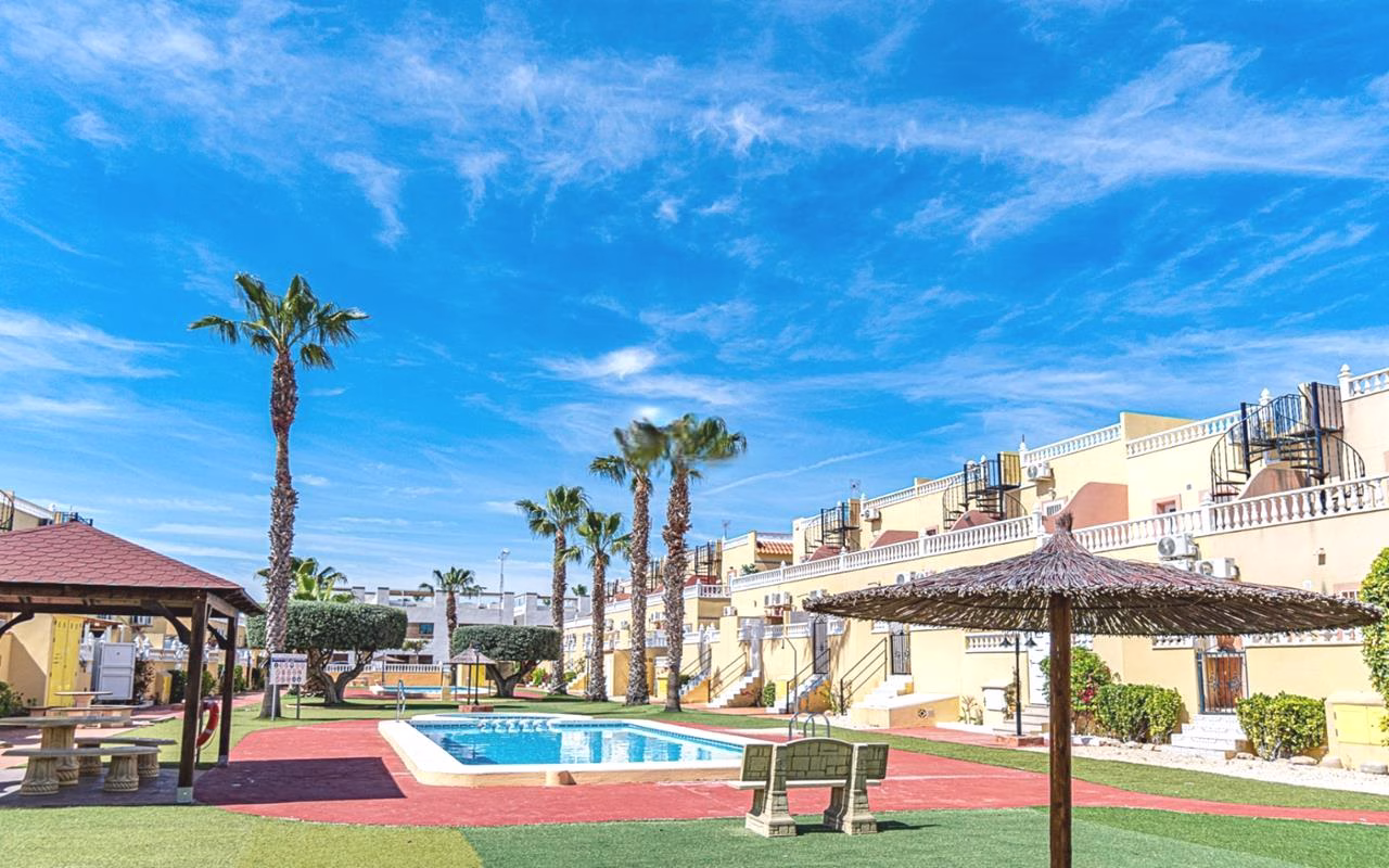 WV2510_2 Bedrooms Reformed Ground Floor Apartment with Front Terrace and 2 comm. Pools_LA ZENIA_ORIHUELA COSTA | White Villas in Spain WhiteVillasInSpain21 4