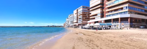 2 Bedrooms Apartment on 3rd Floor with Lift Access, close to Amenities and 100m to the Beach_TORREVIEJA