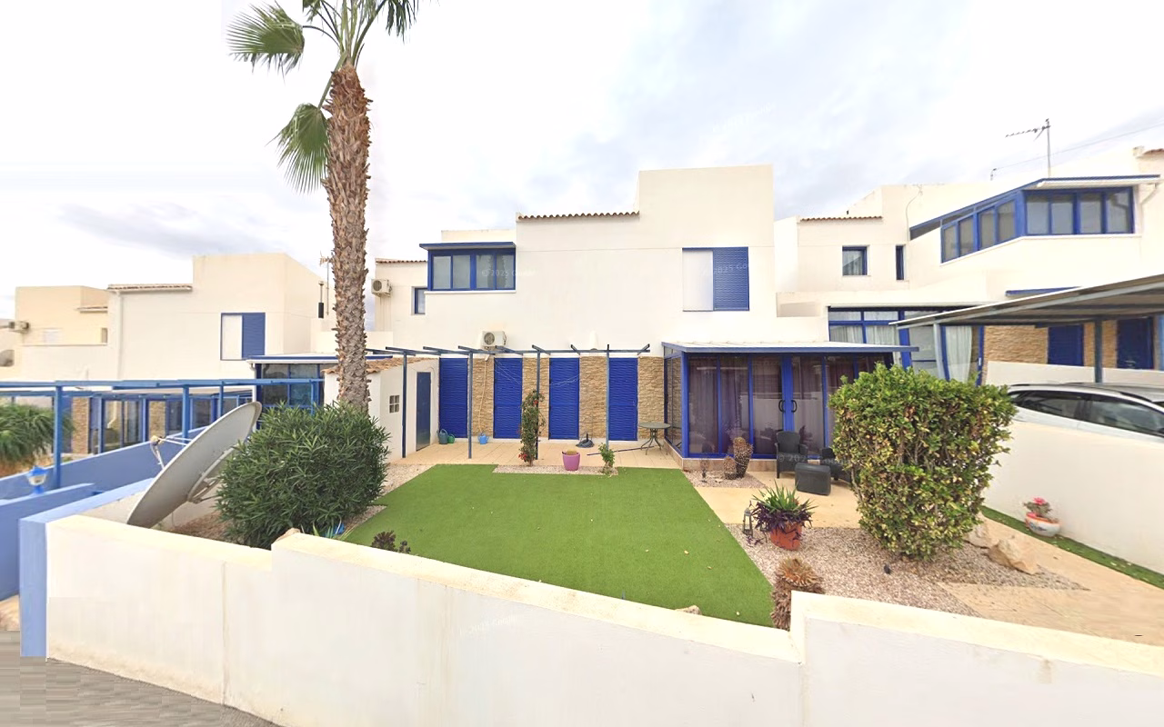 3 Bedrooms TownHouse with Front and back Garden, Terrace and Off-Road Parking_LAS KALENDAS_FORTUNA_MURCIA REGION