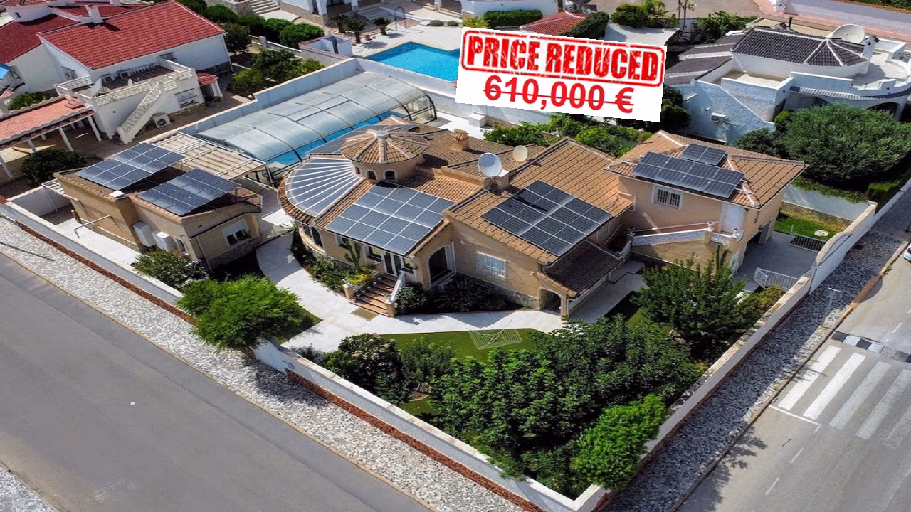 4 Bedrooms Detached Villa with Pool, Parking and Guest Apartment_CIUDAD QUESADA_ROJALES