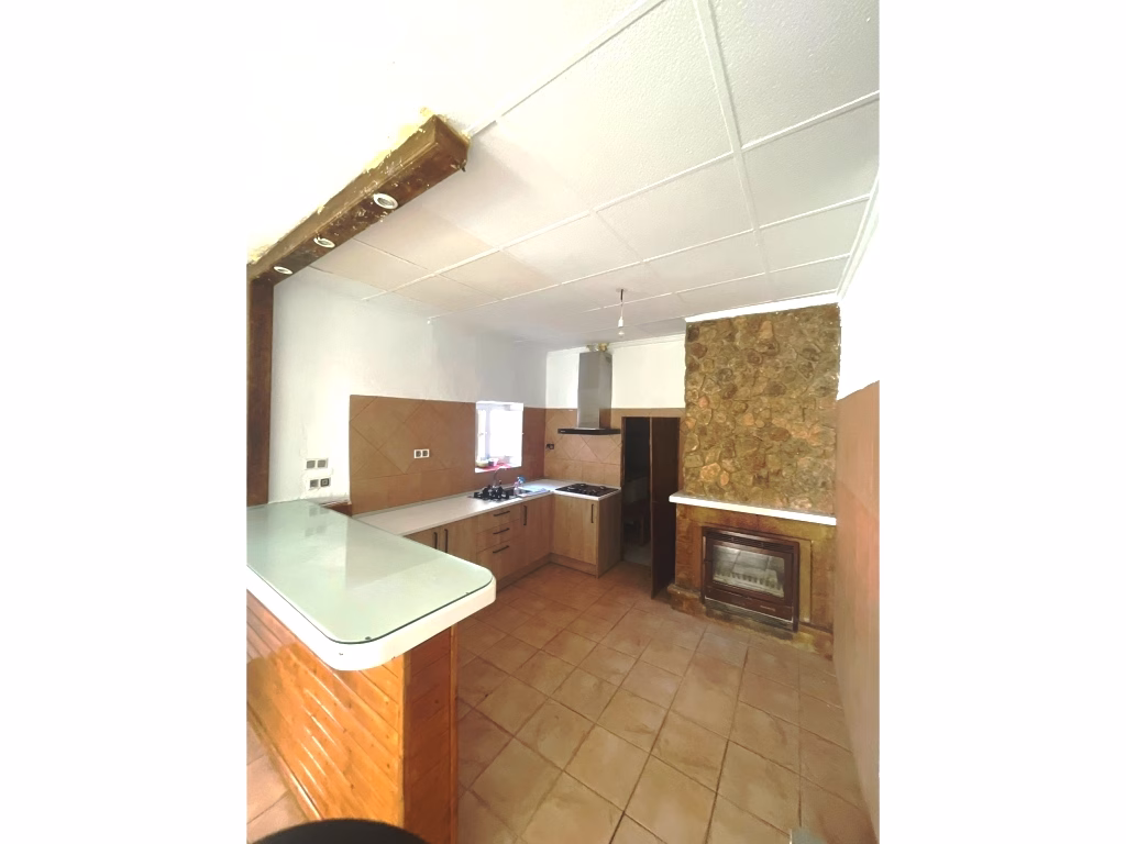 WMP6217_2 Bedrooms Village House with to reform Cave and extra 200m2 Plot_PINOSO | White Villas in Spain WhiteVillasInSpain08 32
