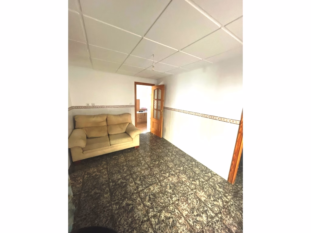 WMP6217_2 Bedrooms Village House with to reform Cave and extra 200m2 Plot_PINOSO | White Villas in Spain WhiteVillasInSpain10 31