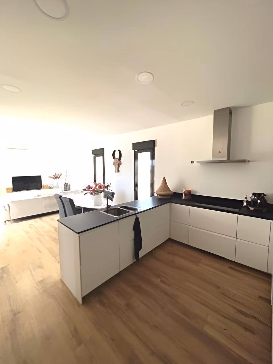 WMP6173_3 Bedrooms Modern Detached Villa with Pool on a 12.000m2 Plot_PINOSO | White Villas in Spain WhiteVillasInSpain14 26