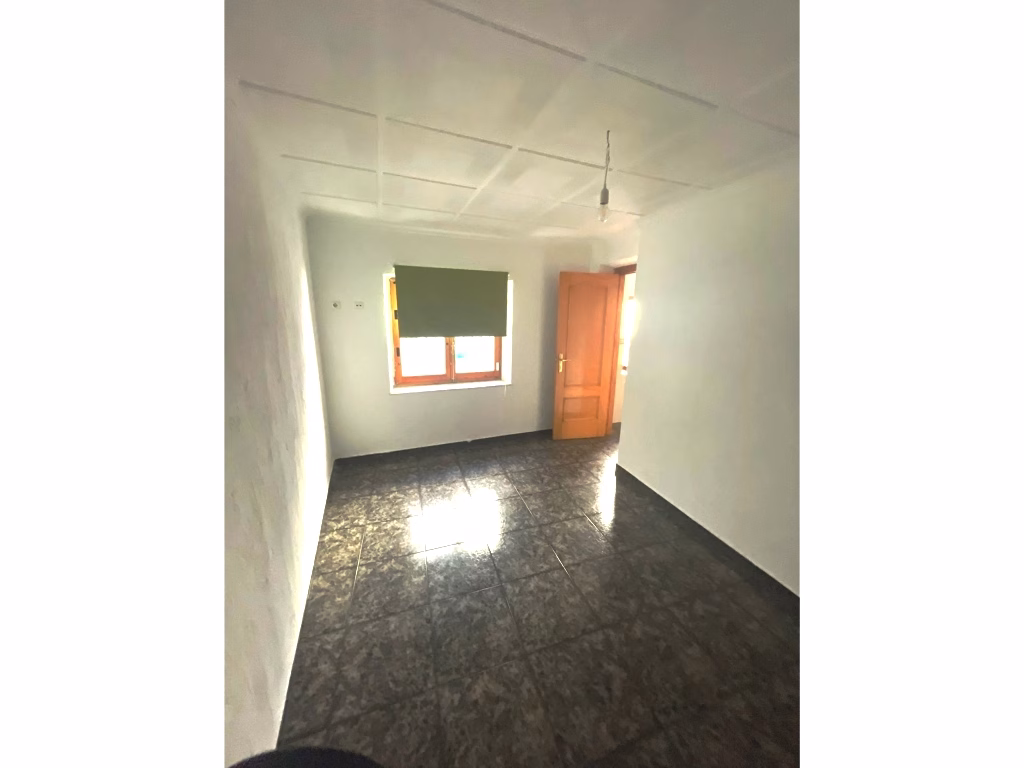 WMP6217_2 Bedrooms Village House with to reform Cave and extra 200m2 Plot_PINOSO | White Villas in Spain WhiteVillasInSpain14 29