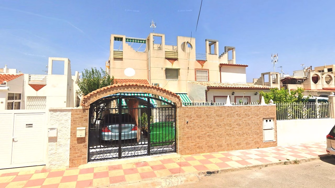 4 Bedrooms TownHouse with Pool, Garden, Parking and Solarium_TORRETA, TORREVIEJA