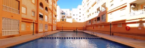 2 Bedrooms Town centre Apartment on 4th Floor with comm. Pool, Terrace and Lift Access, 500m to the Beach_TORREVIEJA