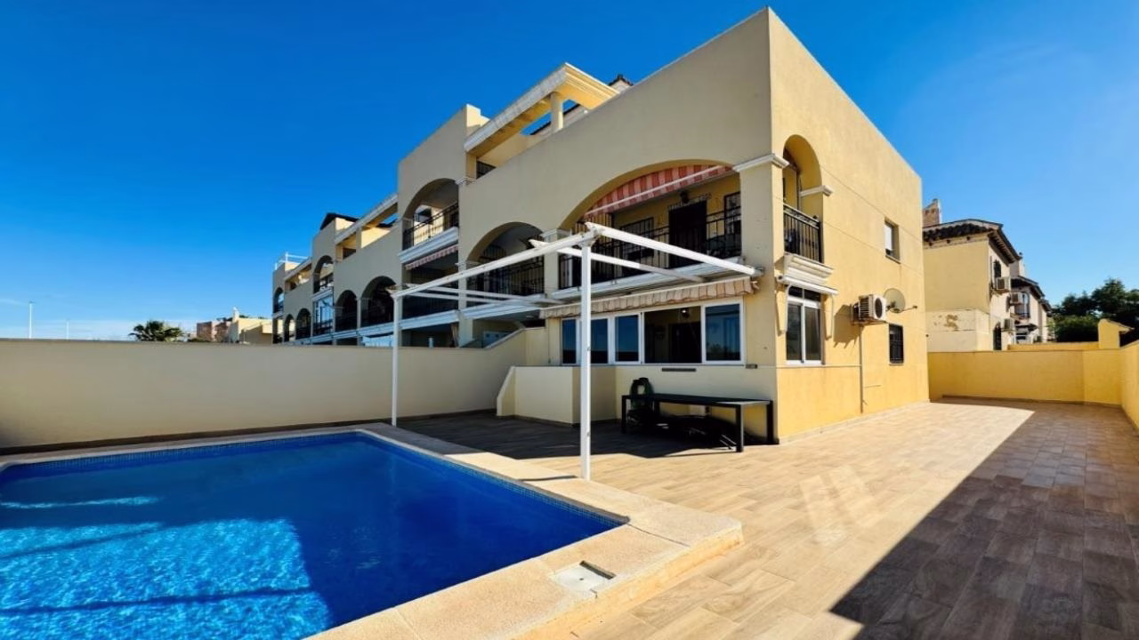 2 Bedrooms Ground-floor Apartment with Pool, 600m to the Beach_LA MATA_TORREVIEJA