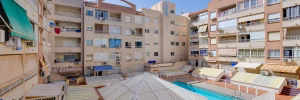 1 Bedroom Apartment on the 2nd Floor with Lift Access, comm. Pool and Glazed-in terrace, 250m to the Beach_TORREVIEJA