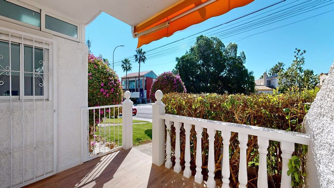 Ref: WV2571 — VILLAMARTIN – 2 Bedrooms Modern reformed Ground Floor Apartment with Storage, Front and Rear Terrace. | White Villas in Spain WhiteVillasInSpain08 47