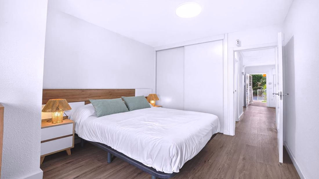 Ref: WV2571 — VILLAMARTIN – 2 Bedrooms Modern reformed Ground Floor Apartment with Storage, Front and Rear Terrace. | White Villas in Spain WhiteVillasInSpain28 24