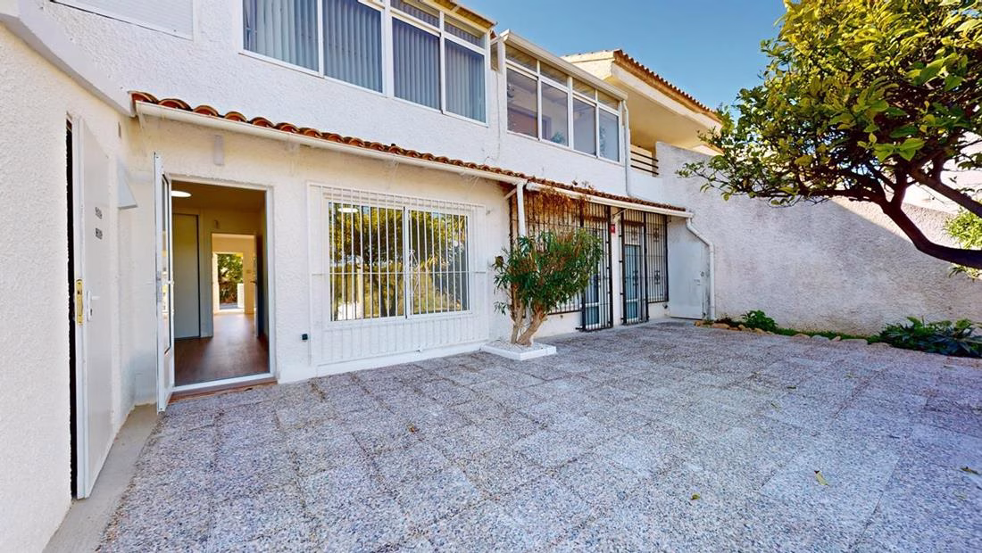 Ref: WV2571 — VILLAMARTIN – 2 Bedrooms Modern reformed Ground Floor Apartment with Storage, Front and Rear Terrace. | White Villas in Spain WhiteVillasInSpain32 17