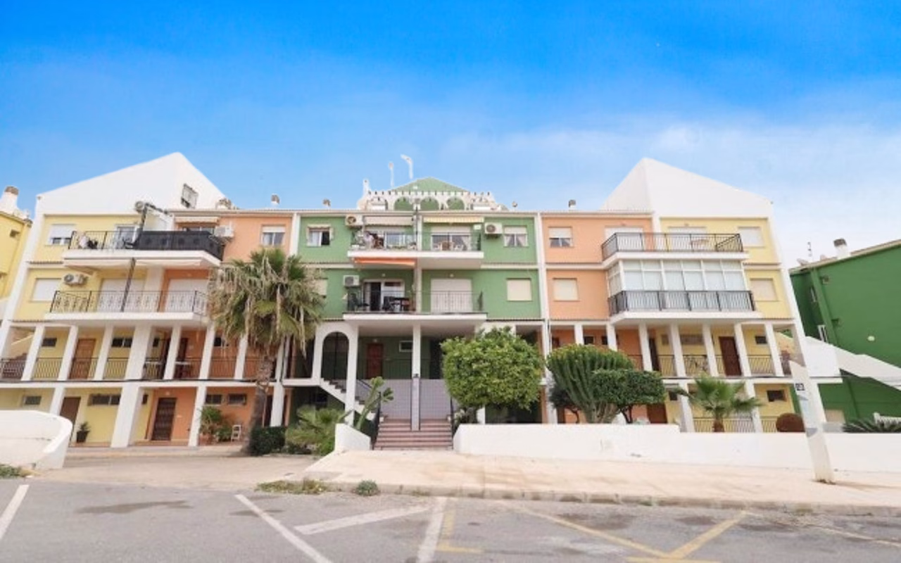 WIH3001_1 Bedroom Apartment on 1st Floor with Lift Access and Terrace, 250m to the Beach_MAR AZUL_TORREVIEJA | White Villas in Spain WhiteVillasInSpain01 34