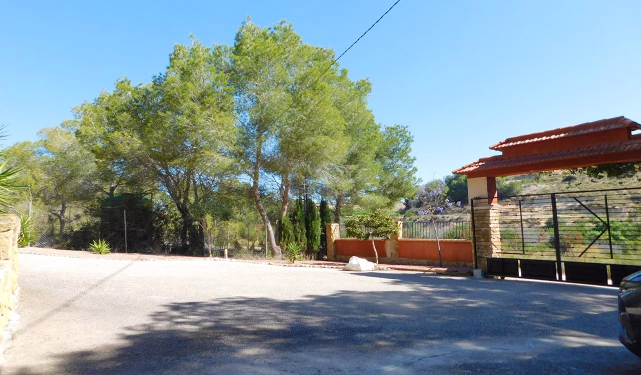 WT0040_2 Bedrooms Wooden Chalet with Pool, Garage and Separate Guest House_TORREMENDO | White Villas in Spain WhiteVillasInSpain01 35