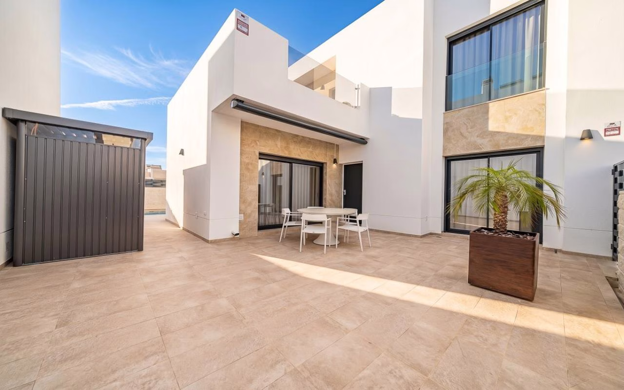 WV2592_3 Bedrooms Modern Detached Villa with Pool, Solarium and Parking_LO MARABU_CIUDAD QUESADA_ROJALES | White Villas in Spain WhiteVillasInSpain02 17