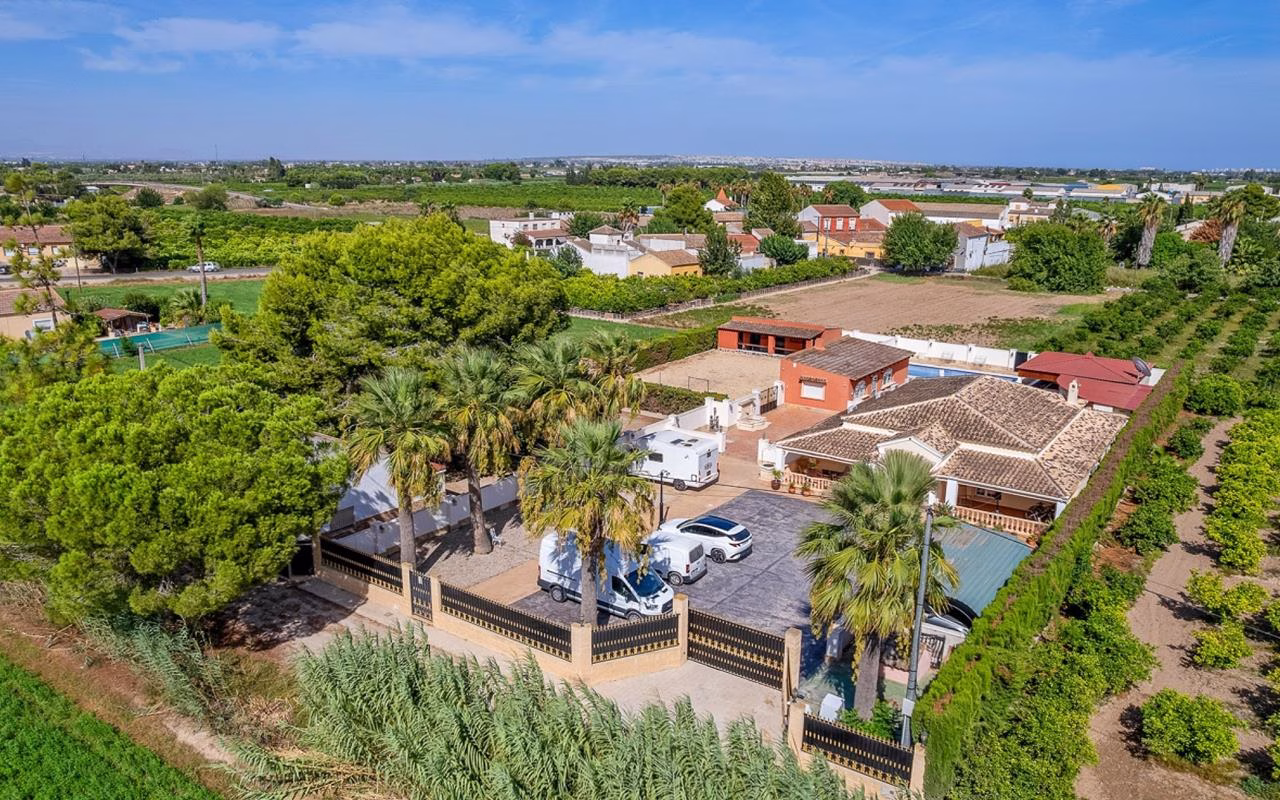 WP849_6 Bedrooms Equestrian Property with Pool, Outside BBQ/Kitchen, Guest House and 3 Box Stable Block_HEREDADES_ROJALES_ALMORADI | White Villas in Spain WhiteVillasInSpain02 18