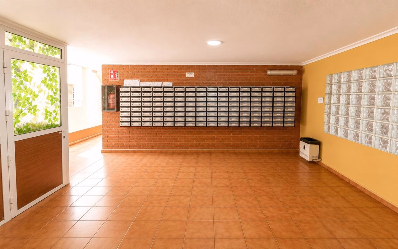 Ref: WTi2120 — TORREVIEJA – 2 Bedrooms Apartment on 3rd Floor with comm. Pool, Terrace and Parking, 170m to the Beach. | White Villas in Spain WhiteVillasInSpain03 22