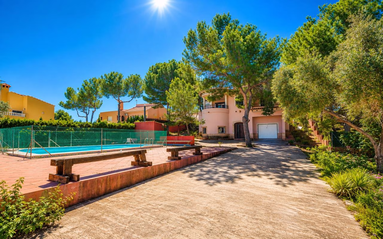 WS5415_5 Bedrooms Detached Villa with Pool, Garage, BBQ/Kitchen and Separate Guest Accommodation_SAN MIGUEL DE SALINAS | White Villas in Spain WhiteVillasInSpain04 13