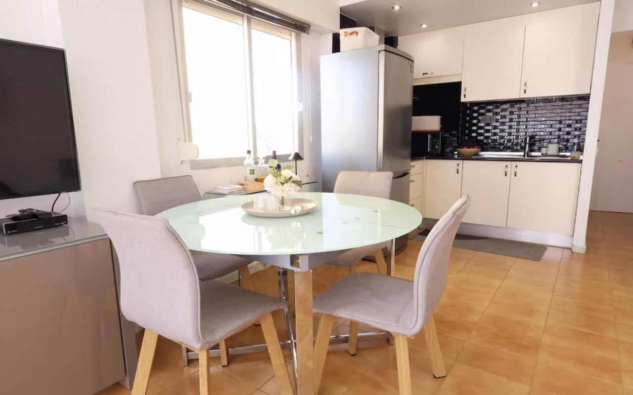 WIH3001_1 Bedroom Apartment on 1st Floor with Lift Access and Terrace, 250m to the Beach_MAR AZUL_TORREVIEJA | White Villas in Spain WhiteVillasInSpain04 33