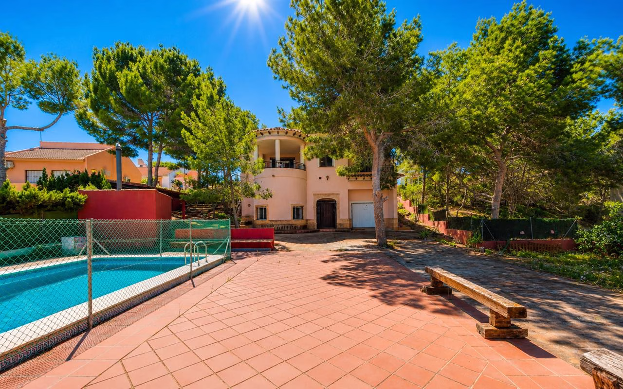 WS5415_5 Bedrooms Detached Villa with Pool, Garage, BBQ/Kitchen and Separate Guest Accommodation_SAN MIGUEL DE SALINAS | White Villas in Spain WhiteVillasInSpain05 13
