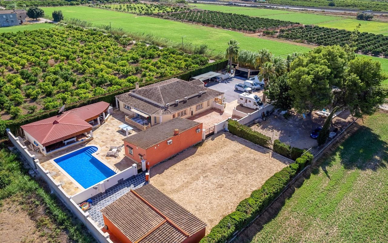 WP849_6 Bedrooms Equestrian Property with Pool, Outside BBQ/Kitchen, Guest House and 3 Box Stable Block_HEREDADES_ROJALES_ALMORADI | White Villas in Spain WhiteVillasInSpain05 17