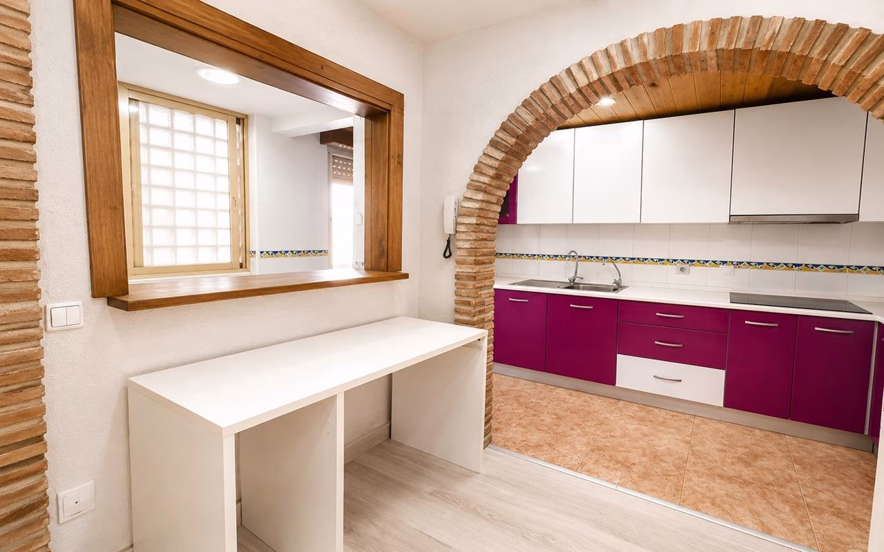 Ref: WTi2120 — TORREVIEJA – 2 Bedrooms Apartment on 3rd Floor with comm. Pool, Terrace and Parking, 170m to the Beach. | White Villas in Spain WhiteVillasInSpain05 21
