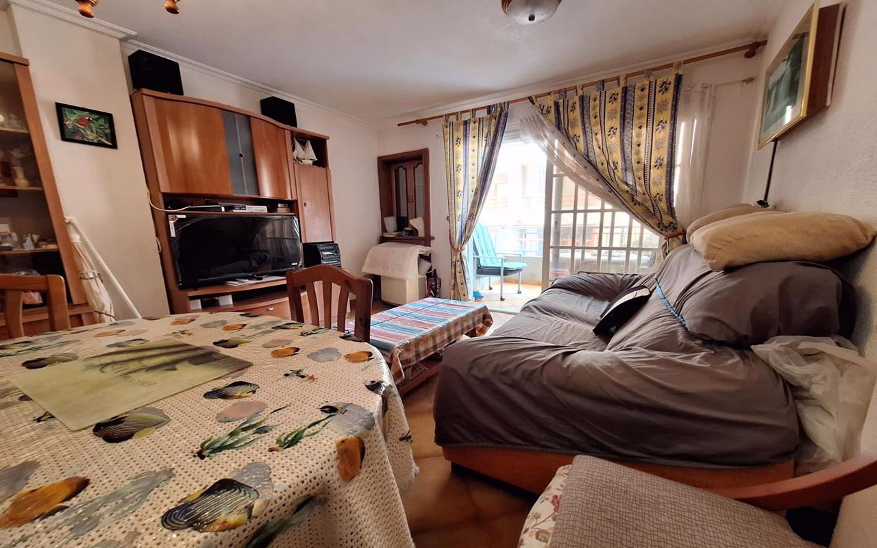 WV2595_2 Bedrooms Apartment on 2nd Floor with Lift Access and Terrace, 150m to the Beach_TORREVIEJA | White Villas in Spain WhiteVillasInSpain08 25