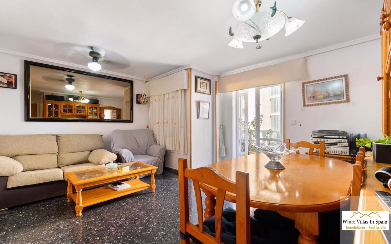 WV2593_2 Bedrooms Apartment on 2nd Floor with comm. Pool, Terrace and Lift Access_ Punta Prima_Torrevieja | White Villas in Spain WhiteVillasInSpain10 20
