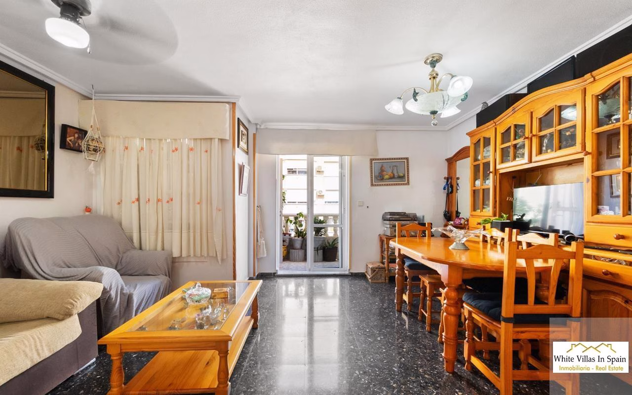 WV2593_2 Bedrooms Apartment on 2nd Floor with comm. Pool, Terrace and Lift Access_ Punta Prima_Torrevieja | White Villas in Spain WhiteVillasInSpain11 20