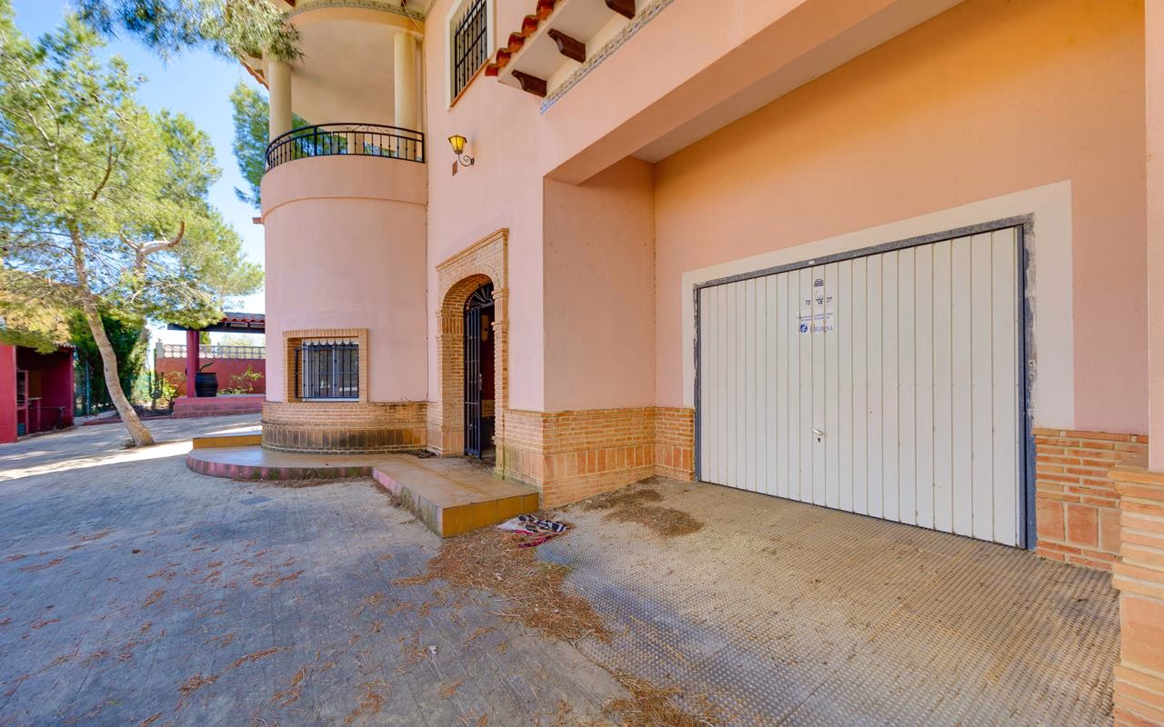 WS5415_5 Bedrooms Detached Villa with Pool, Garage, BBQ/Kitchen and Separate Guest Accommodation_SAN MIGUEL DE SALINAS | White Villas in Spain WhiteVillasInSpain12 13